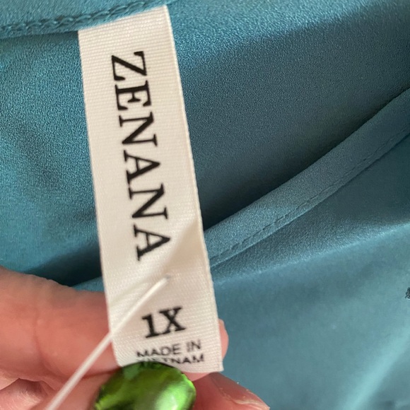 Zenana Women’s Sleeveless Top - Picture 2 of 5